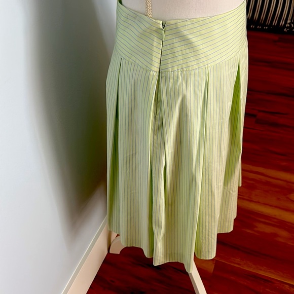 Theory Skirt - Picture 2 of 5